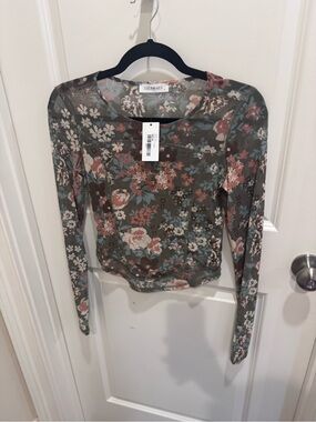 Lilymaes Olive Floral Long-Sleeve Mesh Top